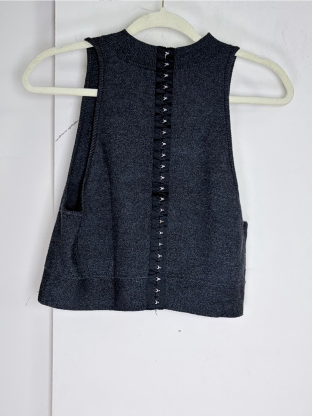 Victoria's Secret Gray Knit Crop Top Hook & Eye Back High Neck Size L